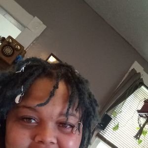 Meet your Posher, Tierra